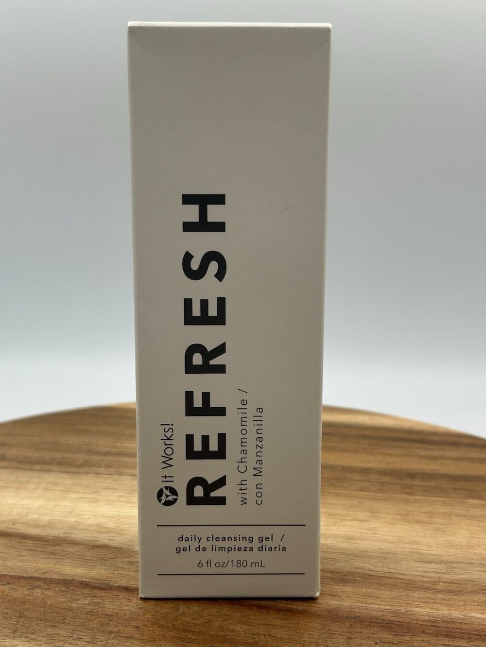 It Works! Refresh Daily Cleansing Gel with Chamomile 6 fl oz Face Cleanser New